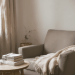 d&eacute;couvrez comment am&eacute;nager un coin lecture confortable et esth&eacute;tique pour profiter pleinement de vos moments de d&eacute;tente avec style.