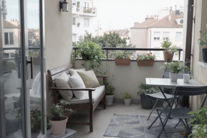 découvrez nos conseils pour aménager un balcon urbain agréable et pratique, alliant confort, style et fonctionnalité dans un espace extérieur réduit.
