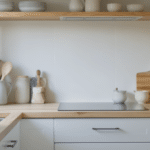 d&eacute;couvrez les principes essentiels de la cuisine minimaliste et trouvez l'inspiration pour cr&eacute;er un espace &eacute;pur&eacute;, fonctionnel et &eacute;l&eacute;gant.