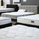 d&eacute;couvrez les dimensions standards des matelas et les crit&egrave;res essentiels pour choisir la literie adapt&eacute;e &agrave; vos besoins et garantir un sommeil optimal.