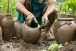 découvrez notre guide pratique pour créer vos propres oyas d'irrigation, une méthode écologique et économique pour arroser vos plantes efficacement.