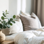 d&eacute;couvrez comment les feuilles de laurier peuvent transformer votre chambre en un havre de paix naturel, favorisant la s&eacute;r&eacute;nit&eacute; et la relaxation gr&acirc;ce &agrave; leurs bienfaits apaisants.