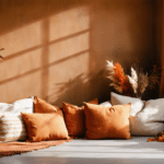 d&eacute;couvrez la teinte incontournable qui transformera et r&eacute;chauffera vos int&eacute;rieurs cet automne, alliant &eacute;l&eacute;gance et tendance pour une d&eacute;coration parfaite.